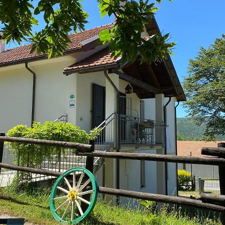 Bb Andre' Bed & Breakfast Vara Superiore Dış mekan fotoğraf