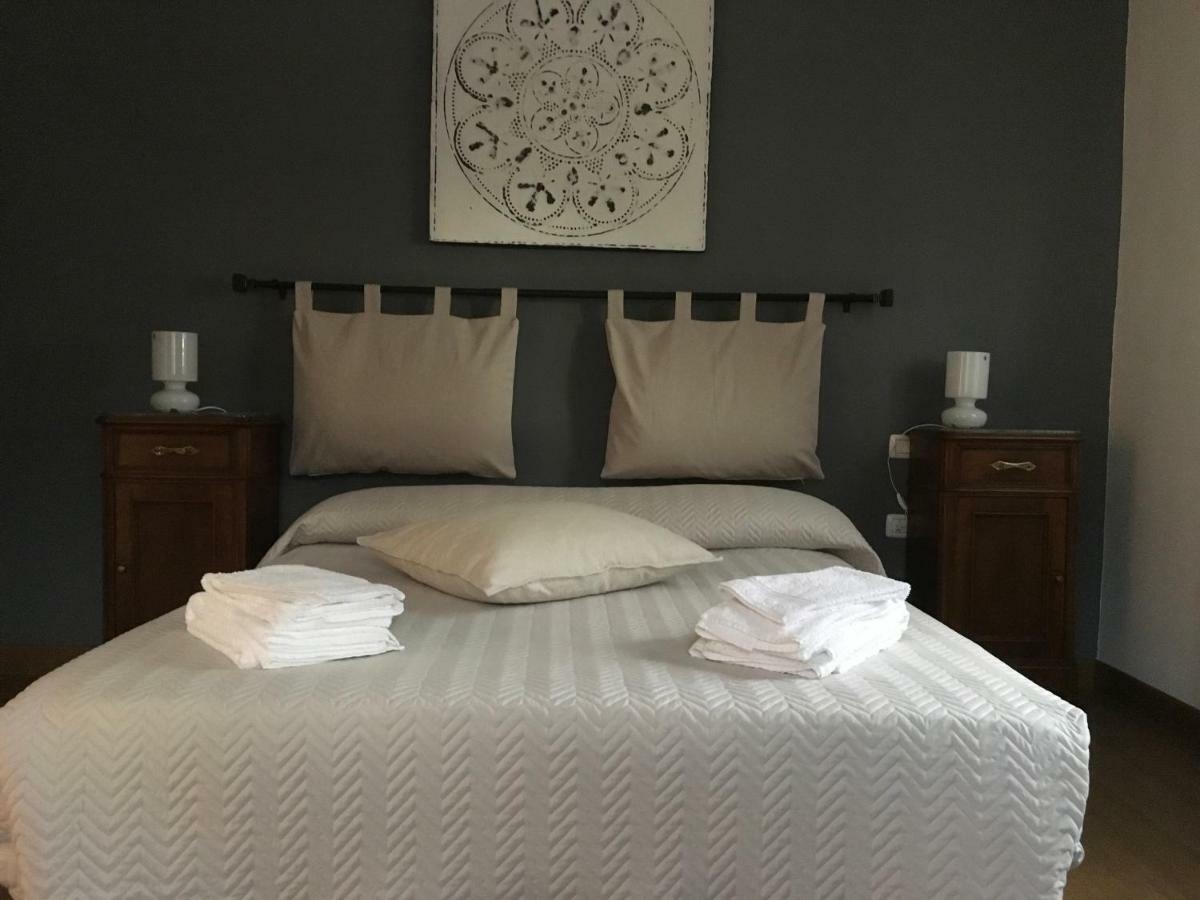 Bb Andre' Bed & Breakfast Vara Superiore Dış mekan fotoğraf
